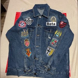 Distressed Denim Jacket Soccer Club Patches. Mens (Medium) Boys (XL) New.